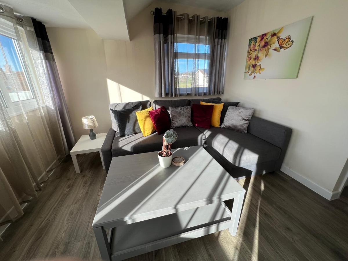 Edge Of Glastonbury And Street Town Centre, 2Bd Apt With Parking Daire Dış mekan fotoğraf