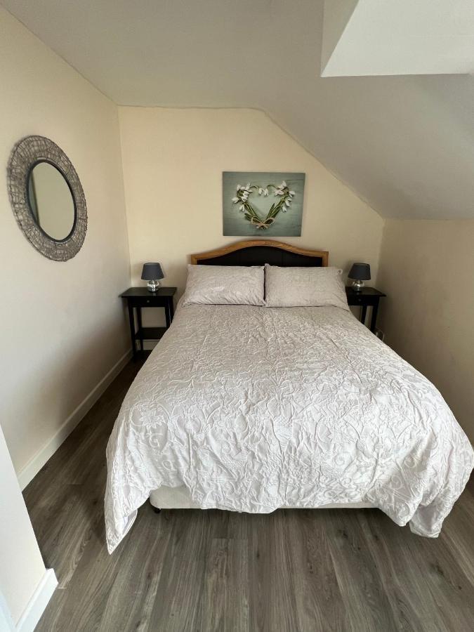Edge Of Glastonbury And Street Town Centre, 2Bd Apt With Parking Daire Dış mekan fotoğraf